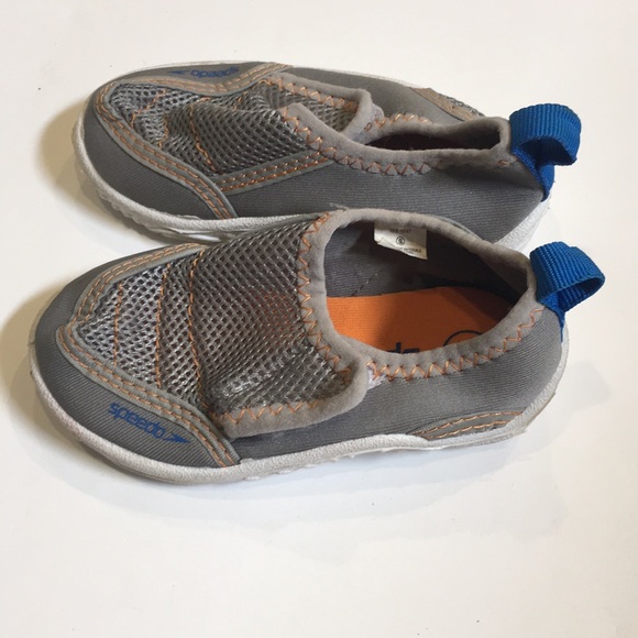 Speedo water shoes - Picture 3 of 5